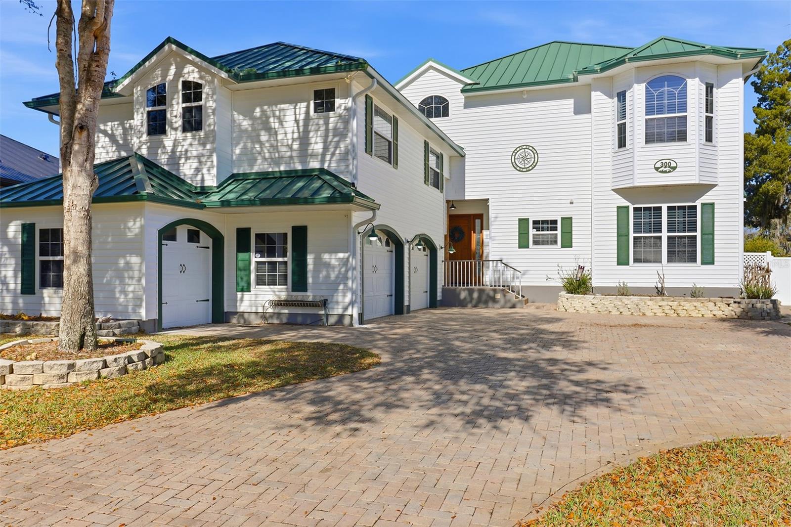 300 NW 12TH AVE