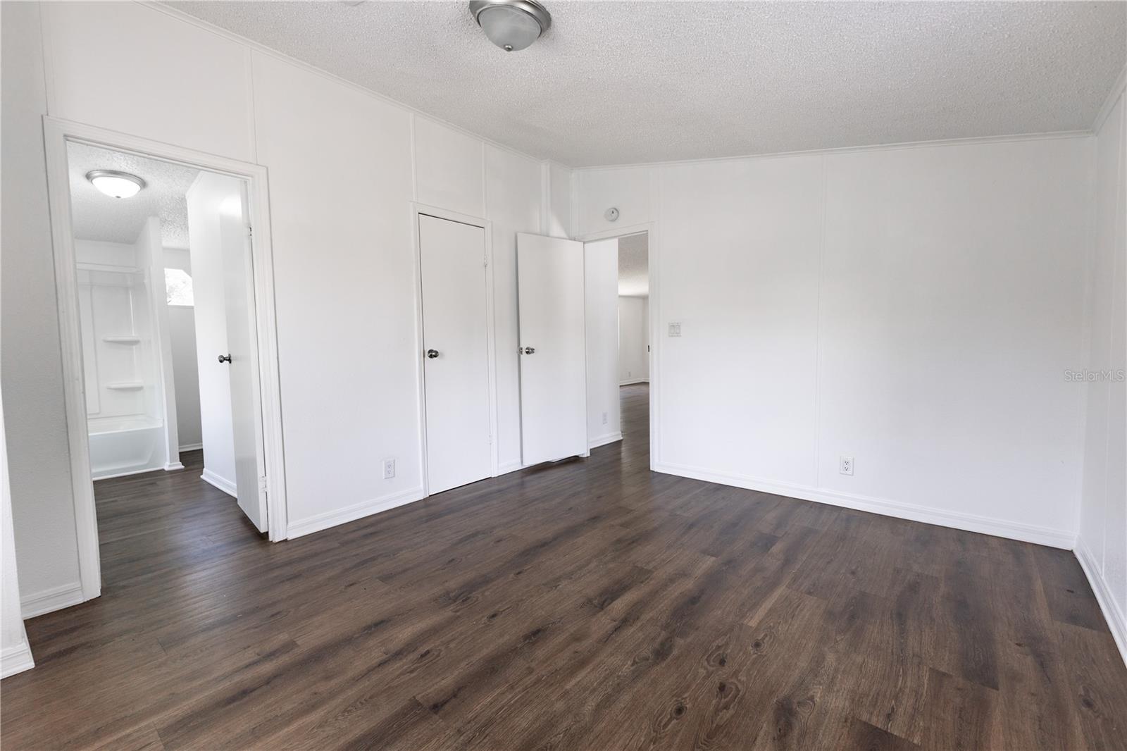 4872 Evans St Property Photo 10