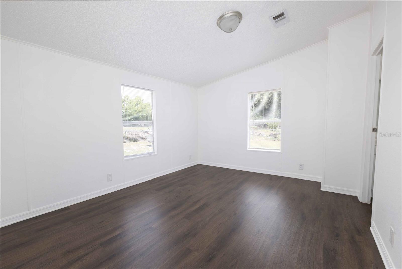 4872 Evans St Property Photo 15