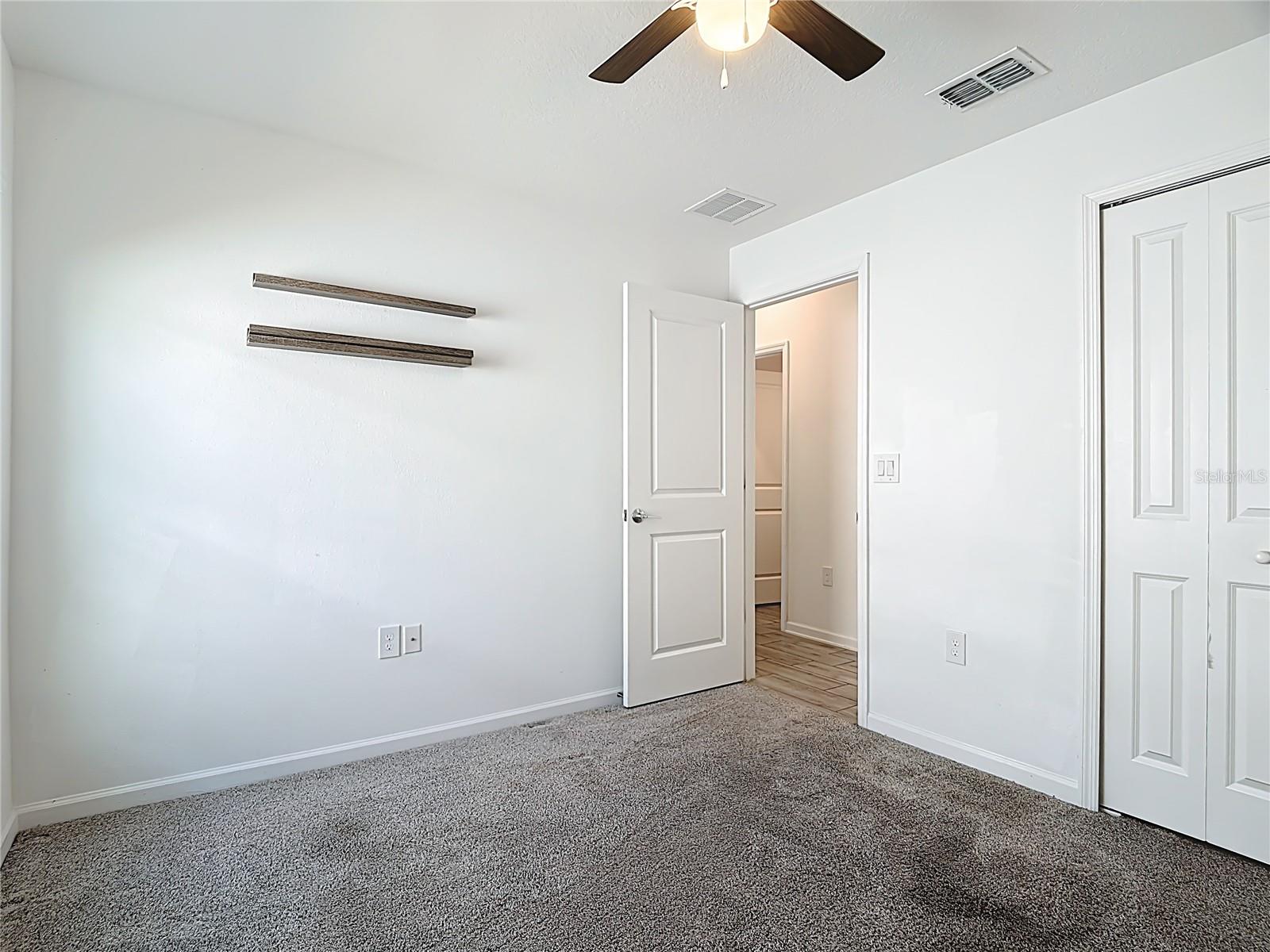 441 Macarthur St Property Photo 32