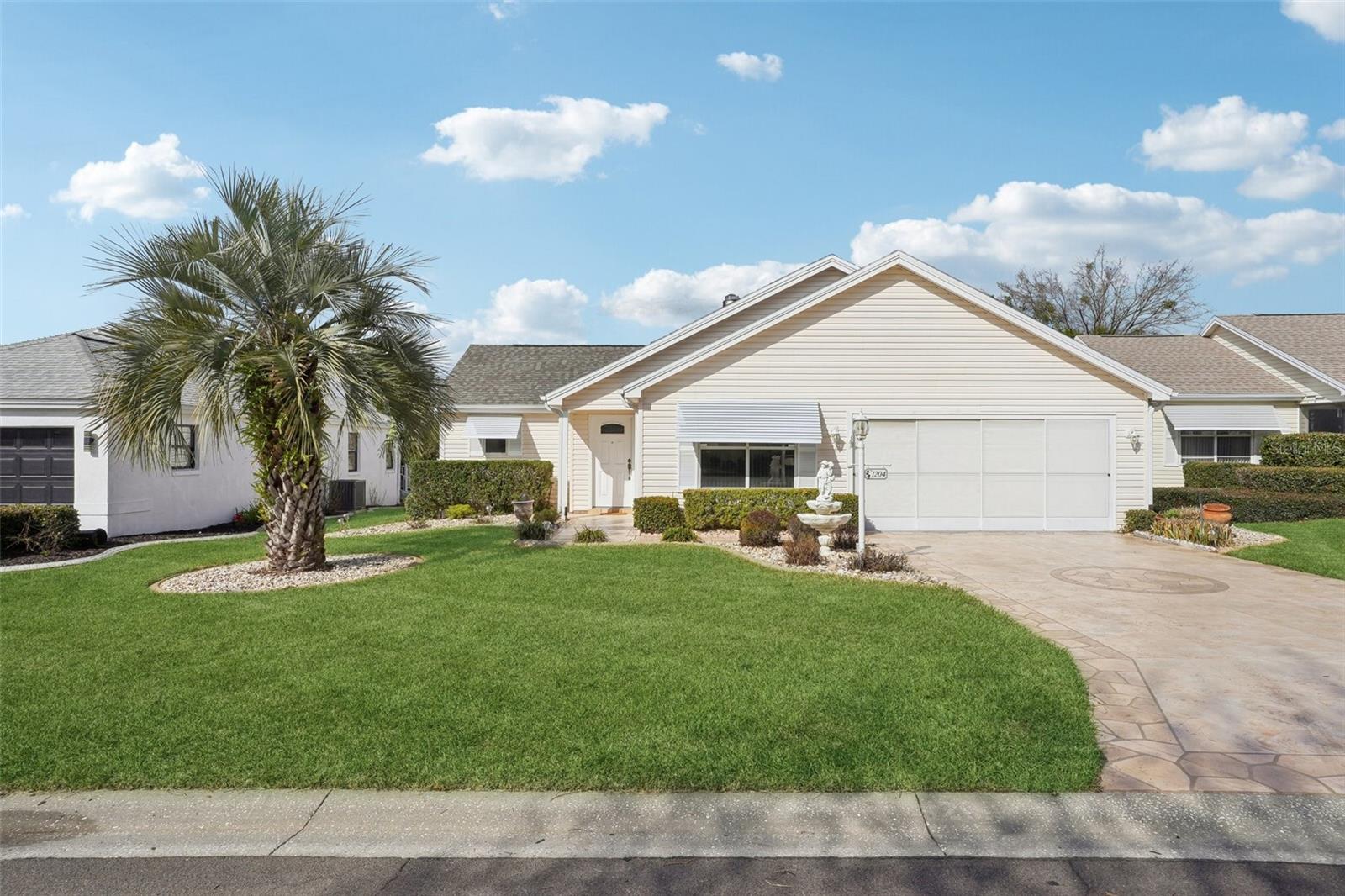 1204 Barcelona Dr Property Photo 1