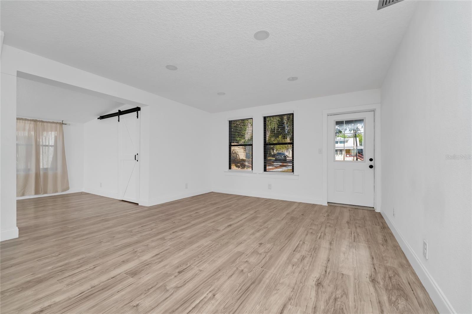 1244 Lake Ave Property Photo 15