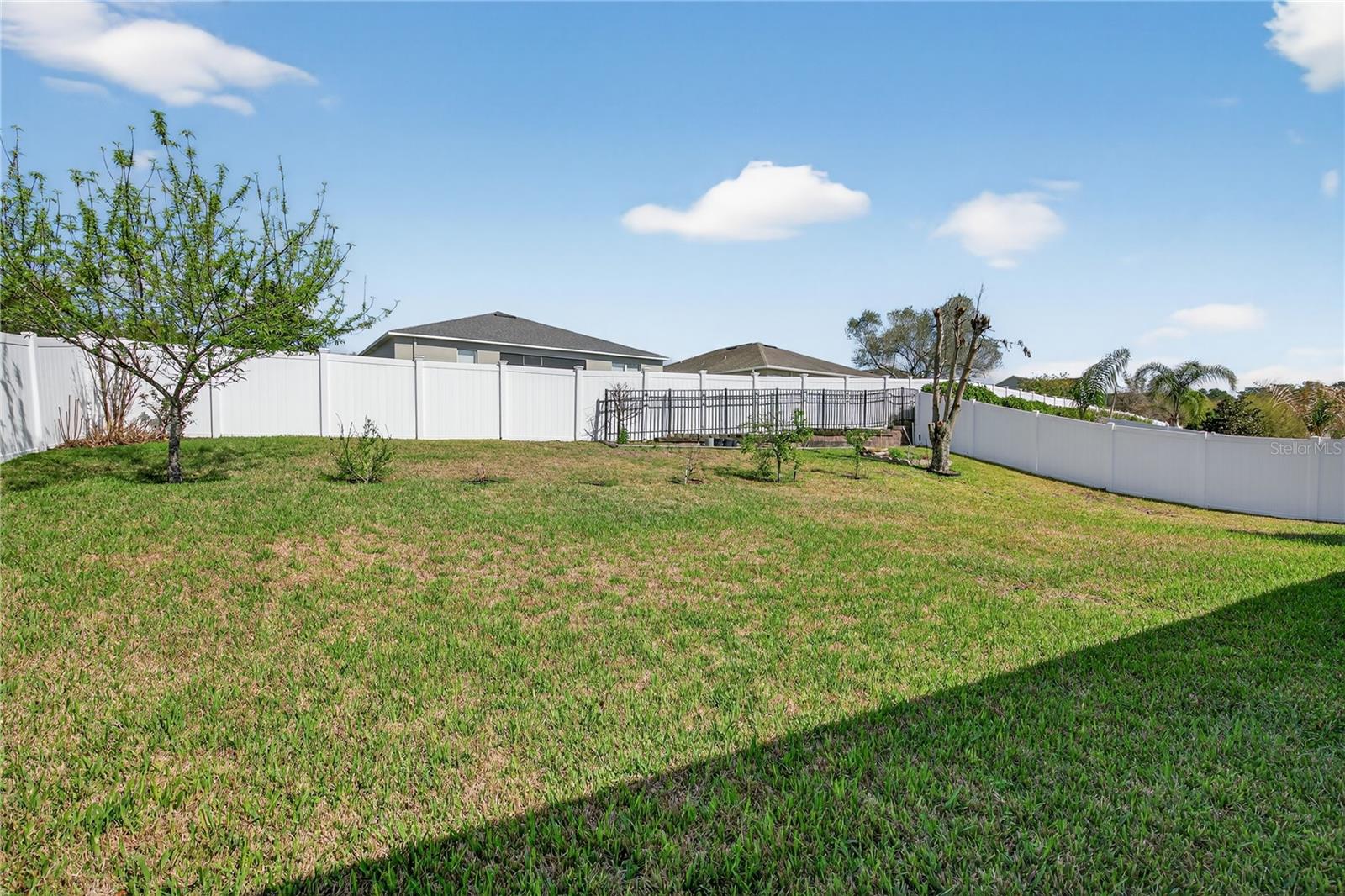 5269 Royce Dr Property Photo 19