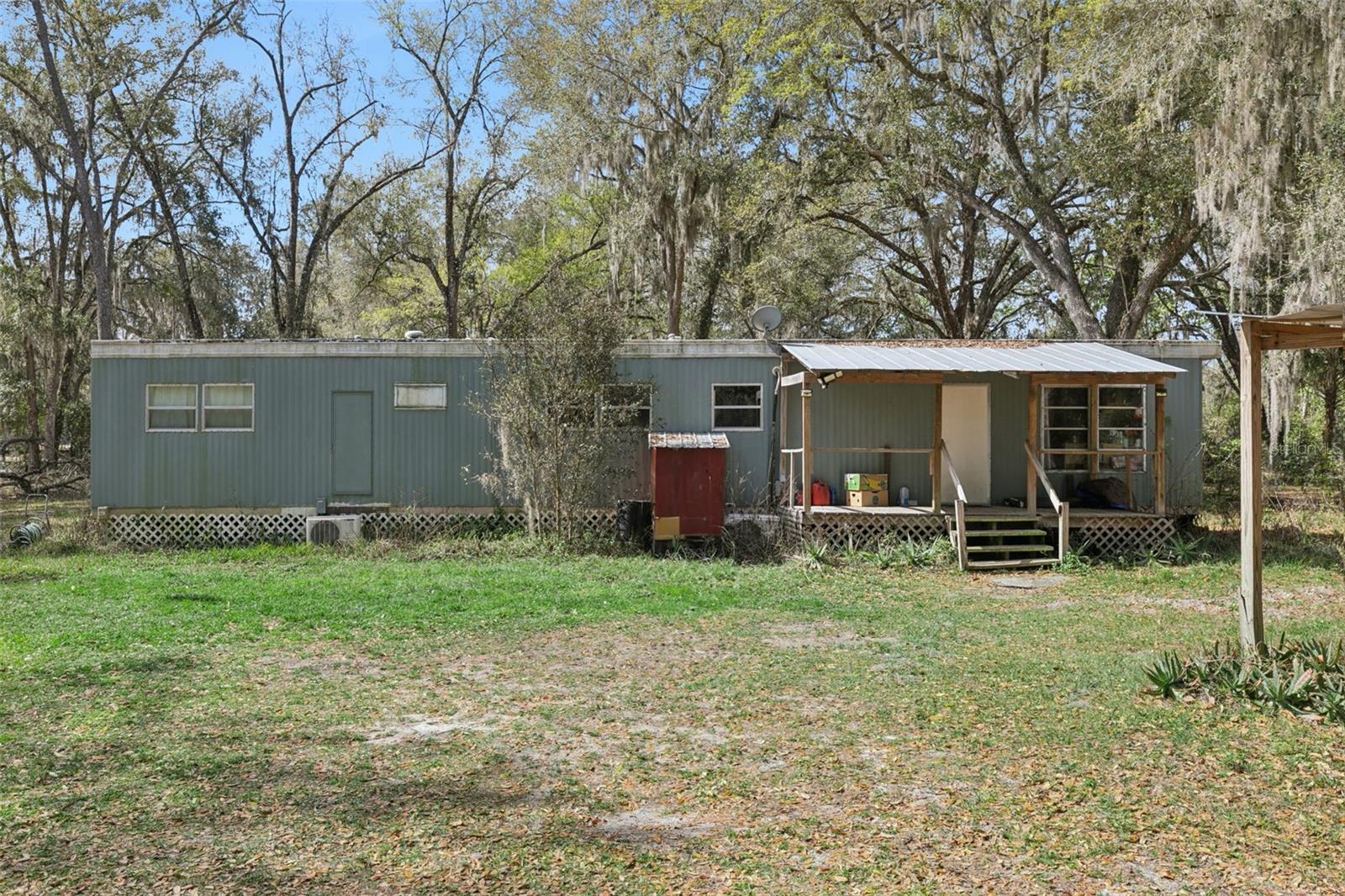 15527 Trousdale St Property Photo 1