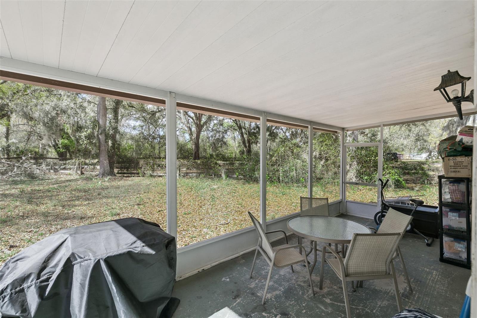 15527 Trousdale St Property Photo 18