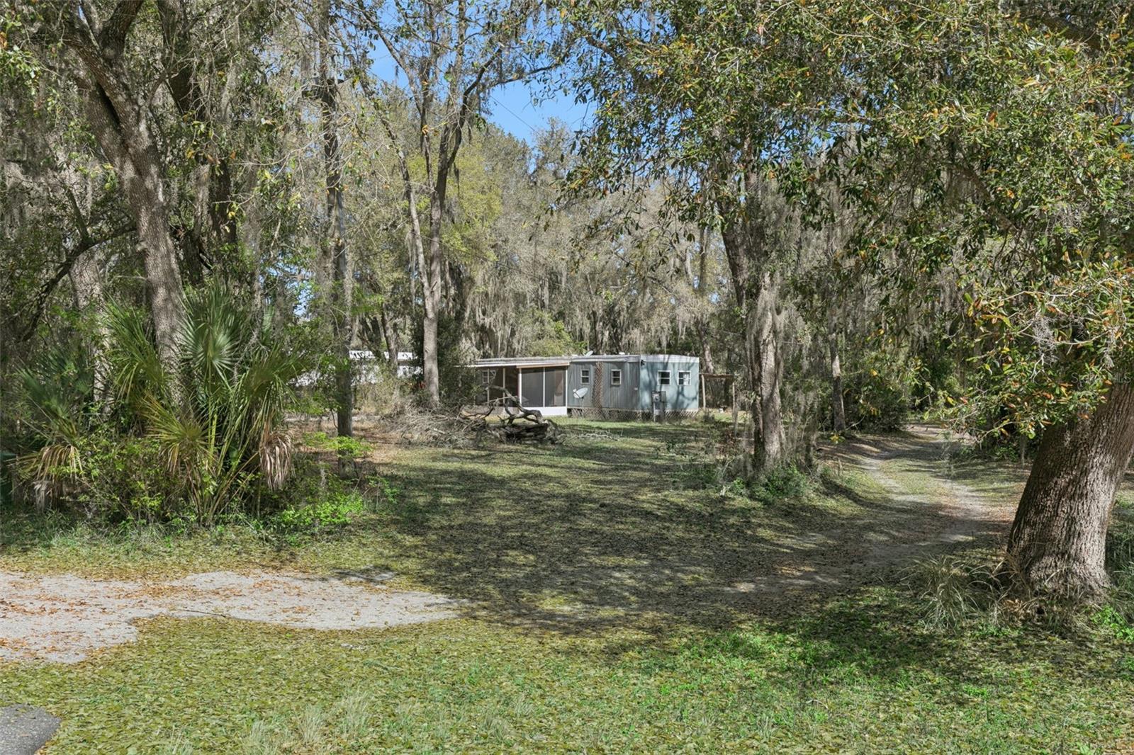 15527 Trousdale St Property Photo 23