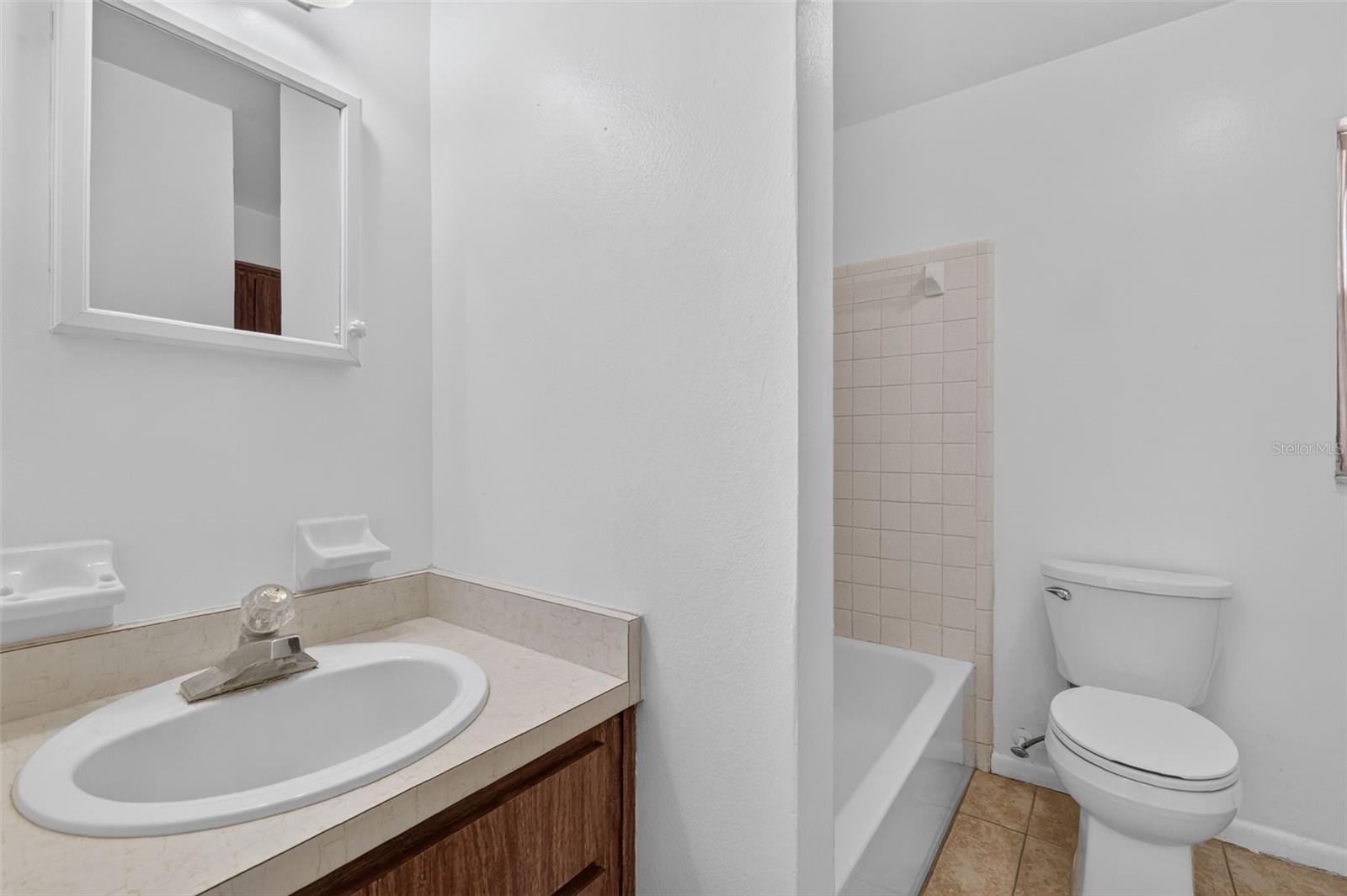 2010 1/2 Vine Street Property Photo 10