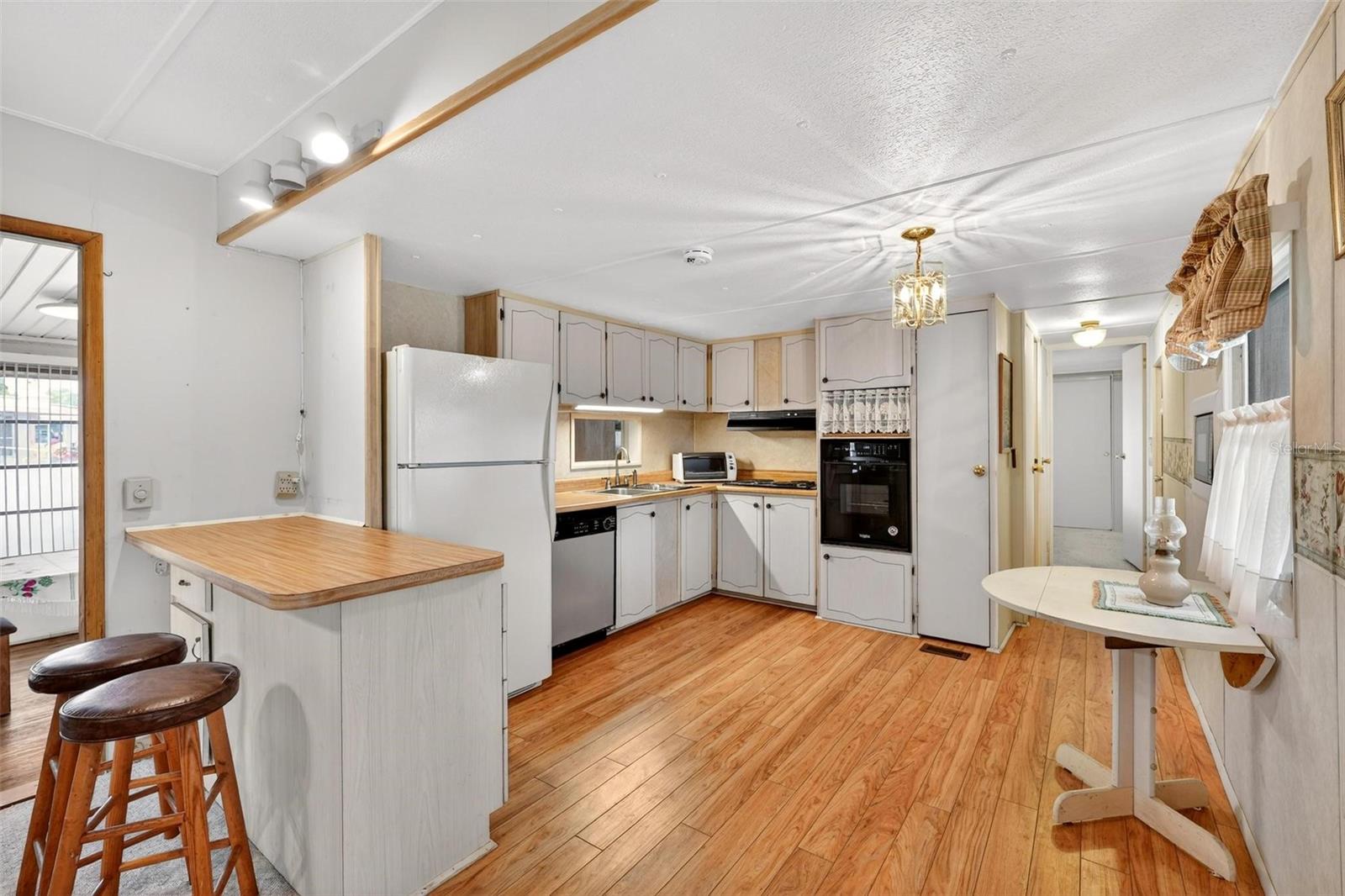 11914 Hickory Ln Property Photo 13