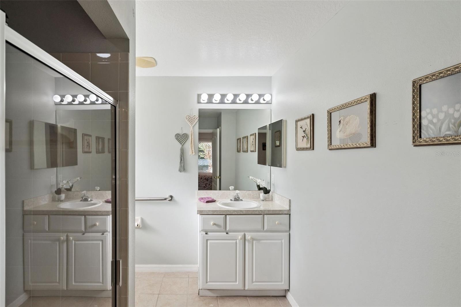8856 Courtyard Ln Property Photo 16