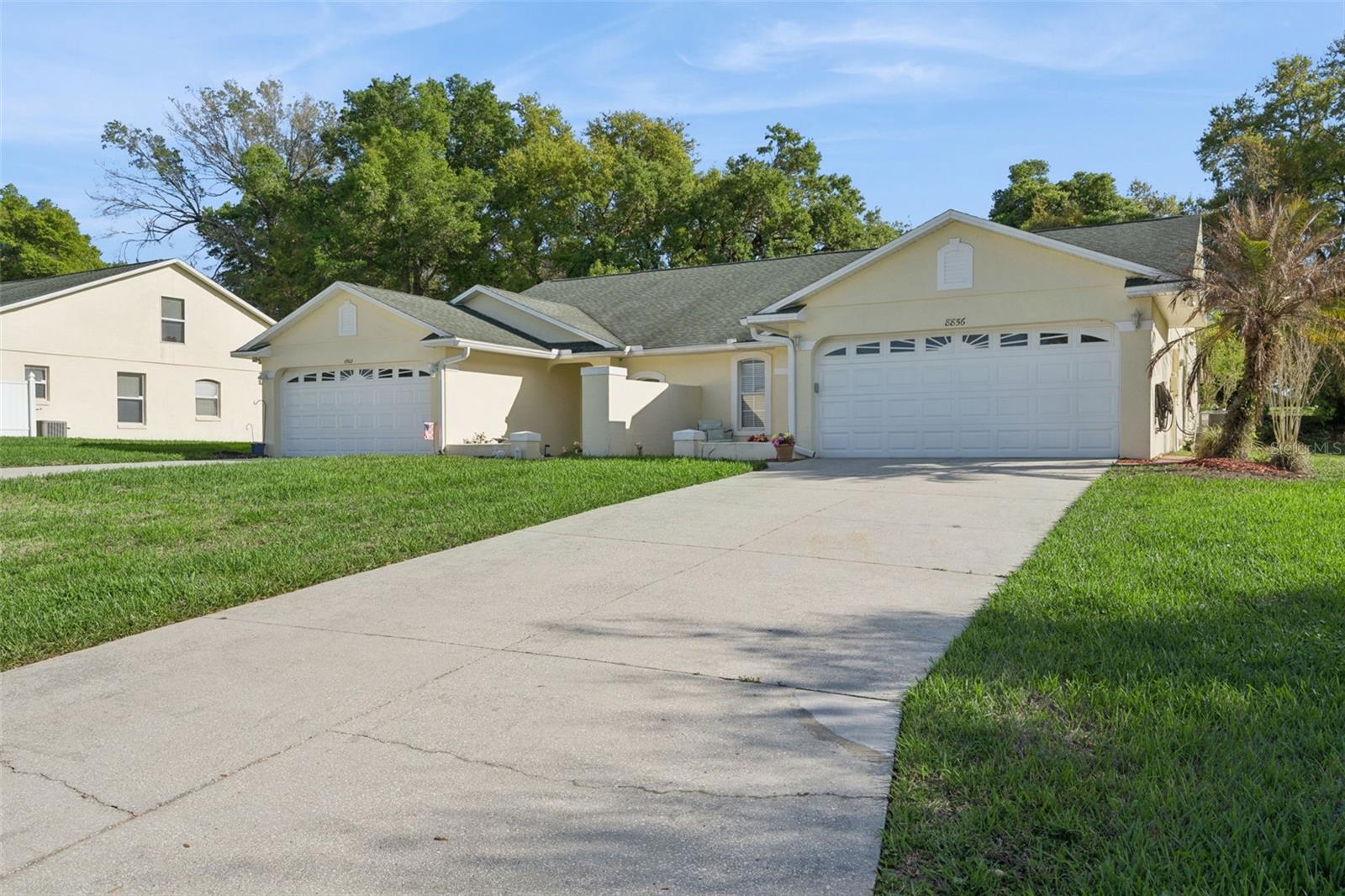 8856 Courtyard Ln Property Photo 32