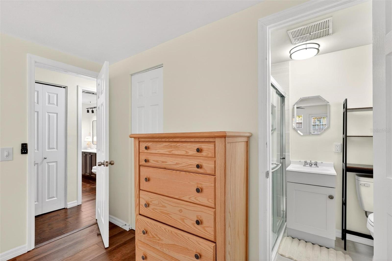 7 Cocos Plumosa Dr #a Property Photo 14