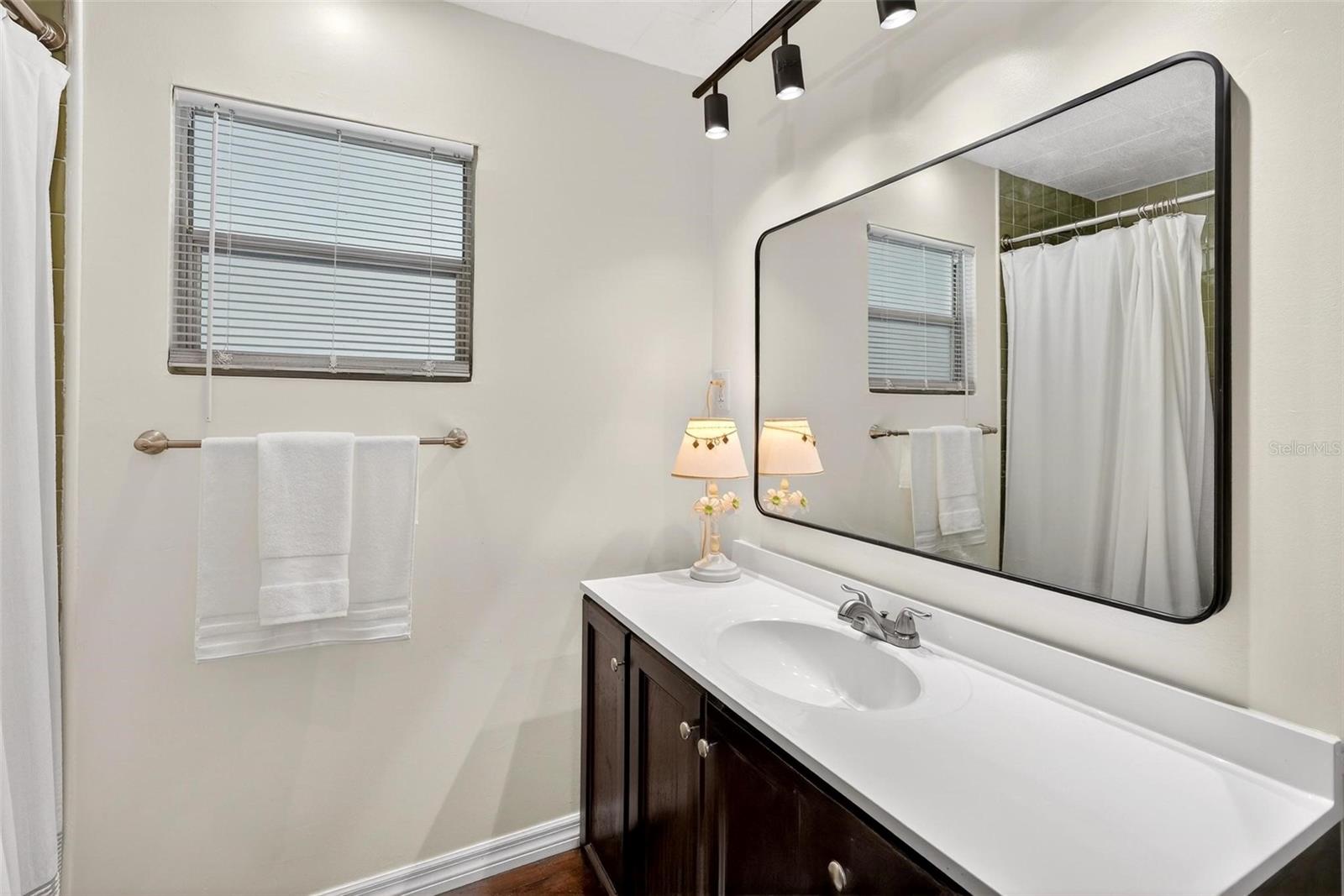 7 Cocos Plumosa Dr #a Property Photo 22