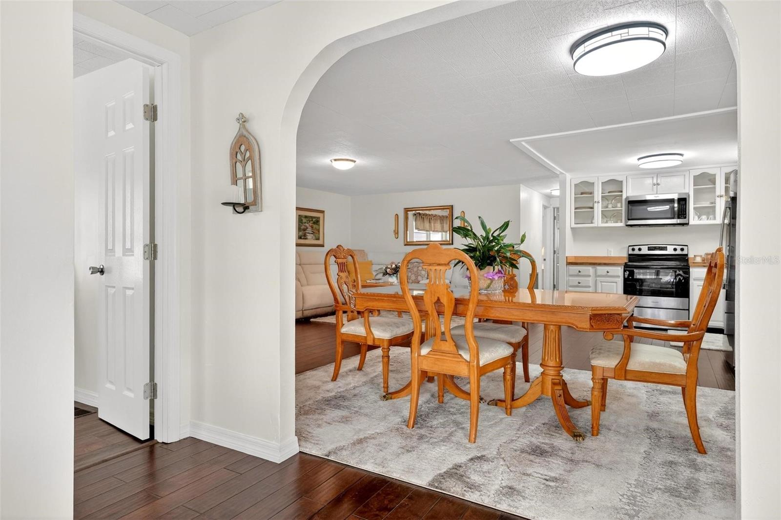 7 Cocos Plumosa Dr #a Property Photo 28