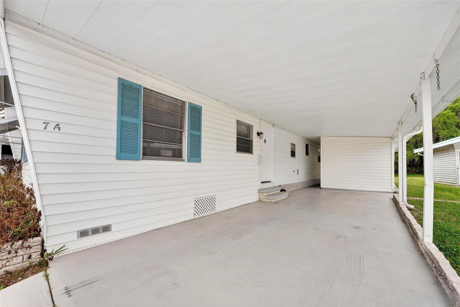 7 Cocos Plumosa Dr #a Property Photo 35