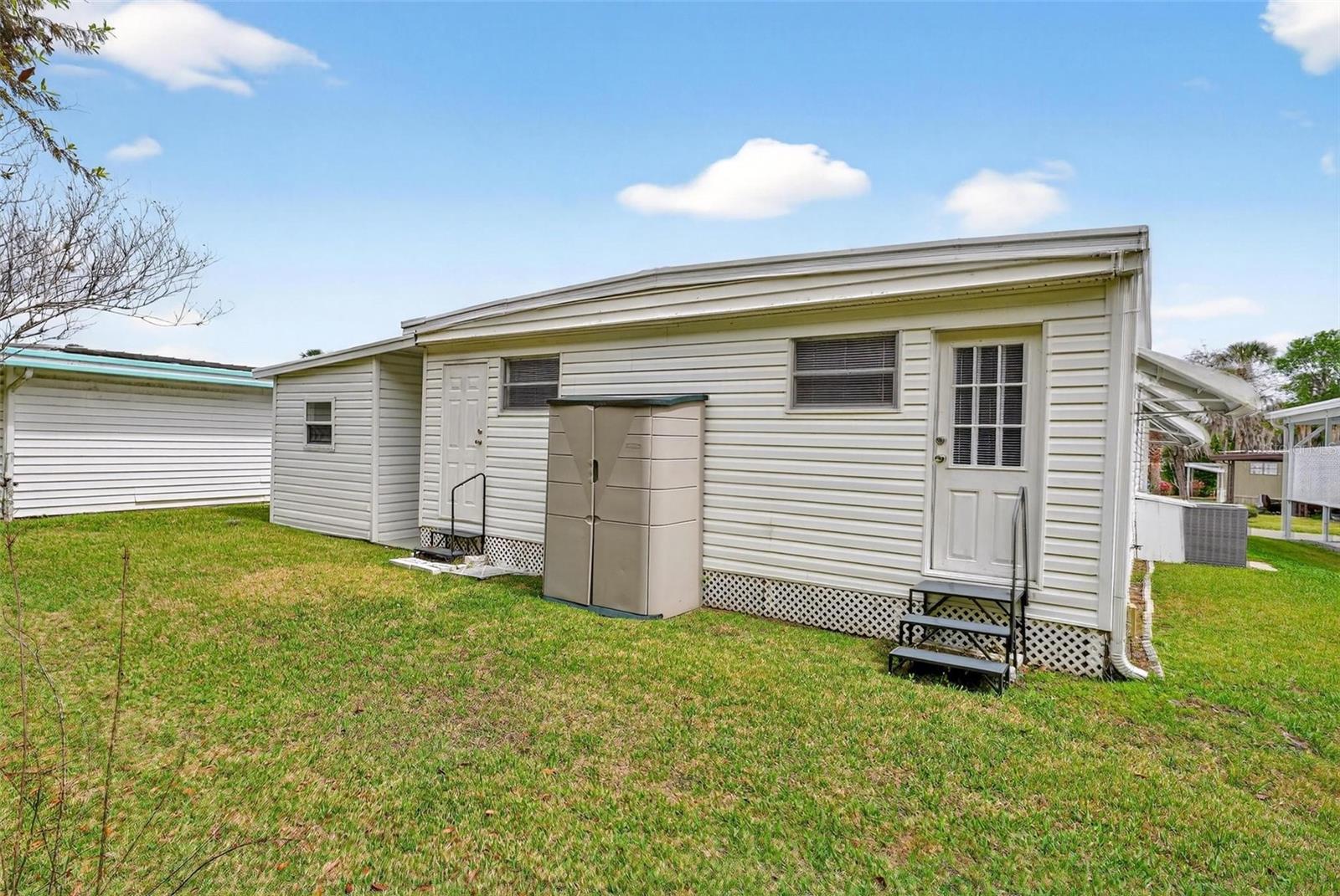 7 Cocos Plumosa Dr #a Property Photo 37