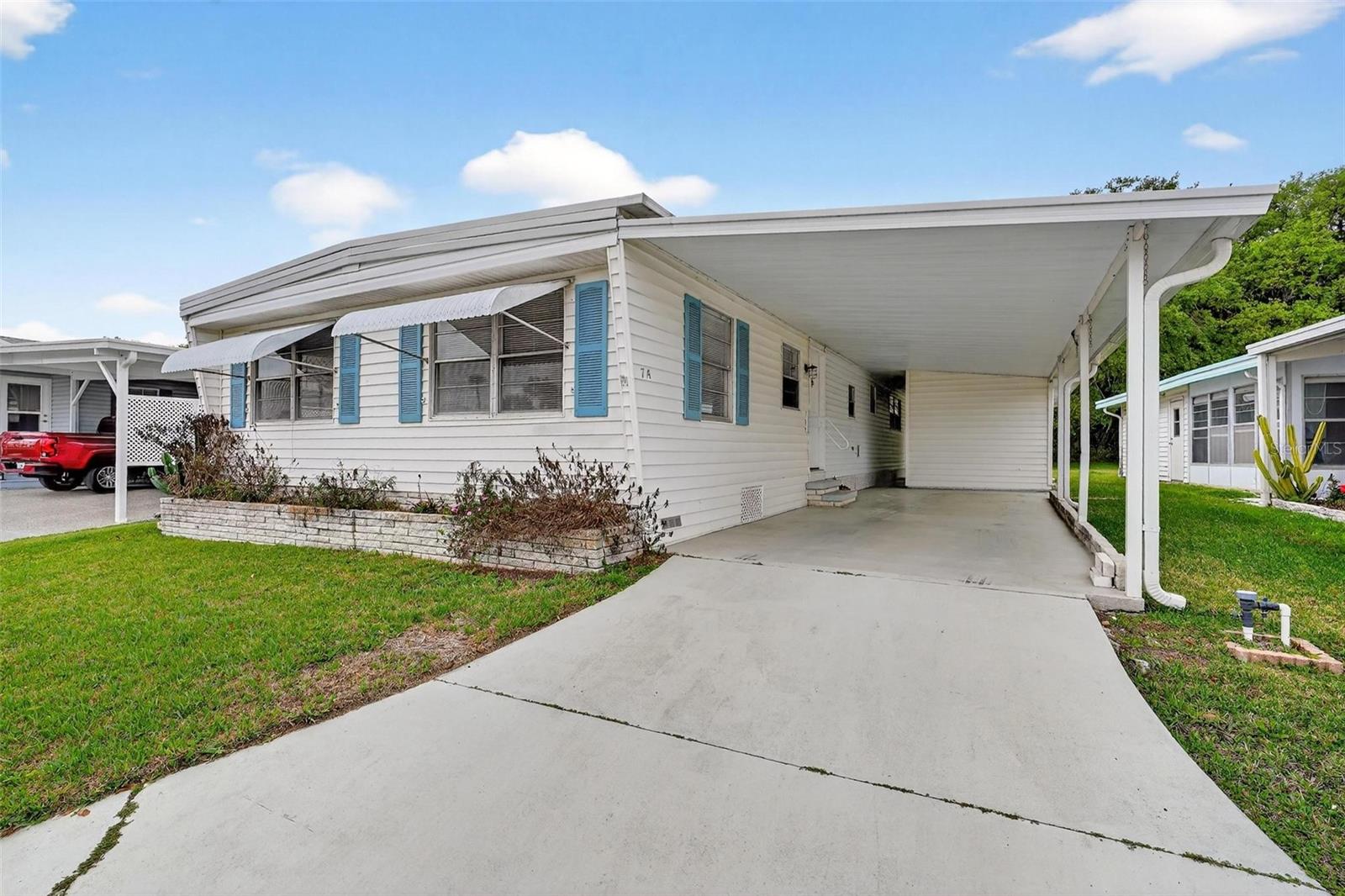 7 Cocos Plumosa Dr #a Property Photo 42