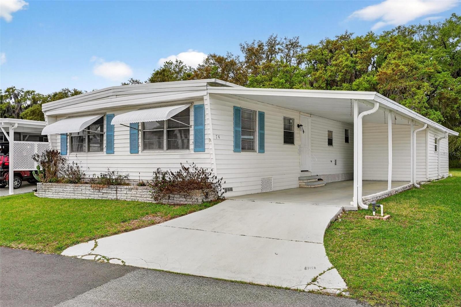 7 Cocos Plumosa Dr #a Property Photo 43