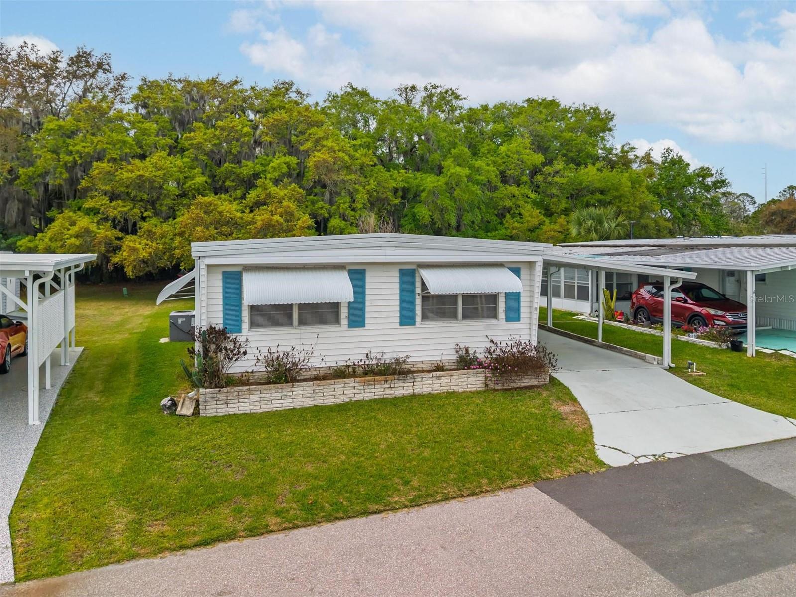 7 Cocos Plumosa Dr #a Property Photo 44