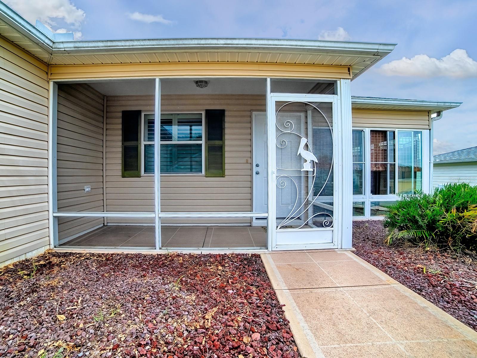 258 Arbella Loop Property Photo 4