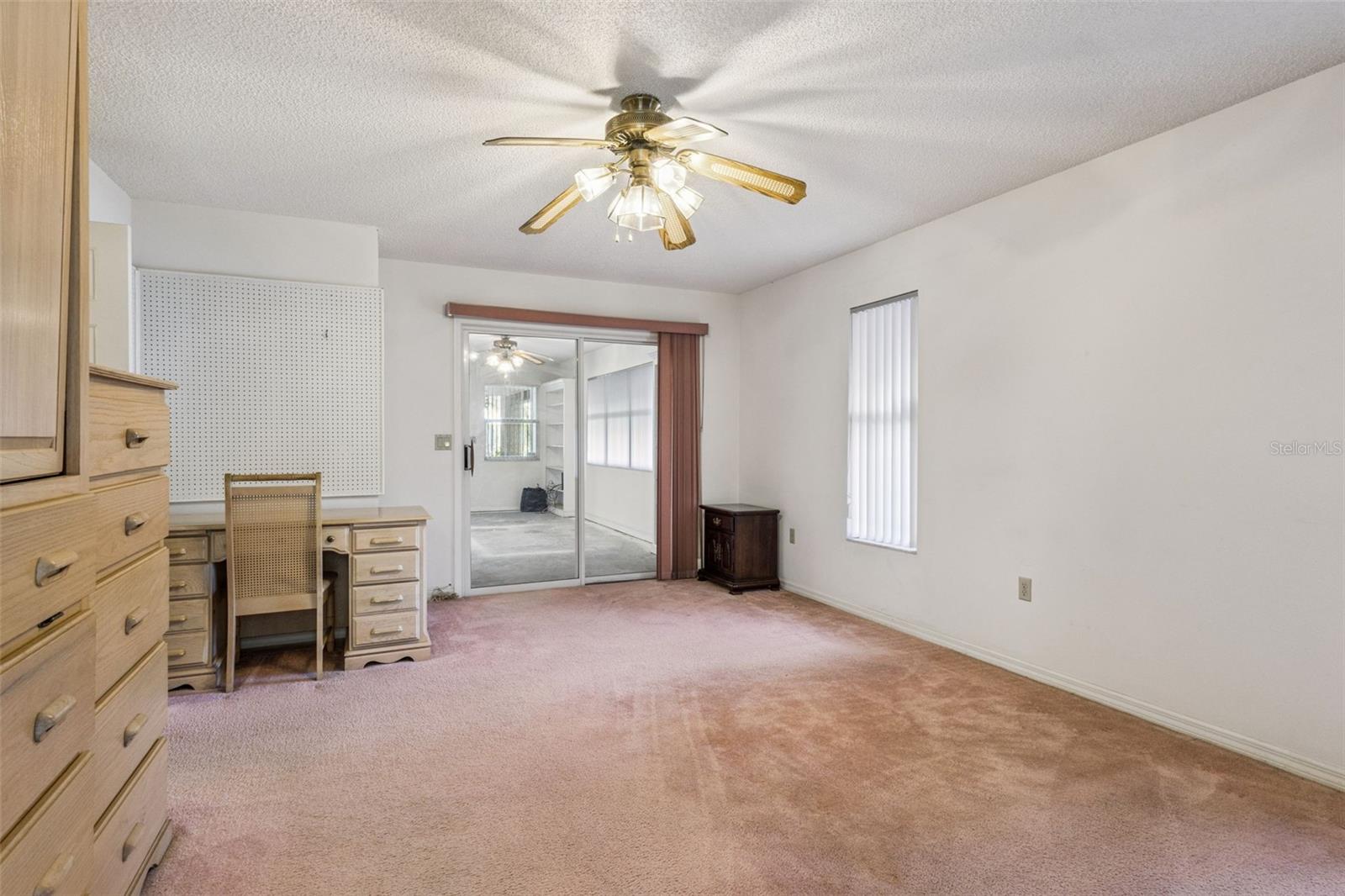 828 Dundee Cir Property Photo 13