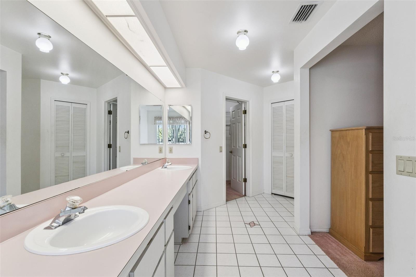 828 Dundee Cir Property Photo 15