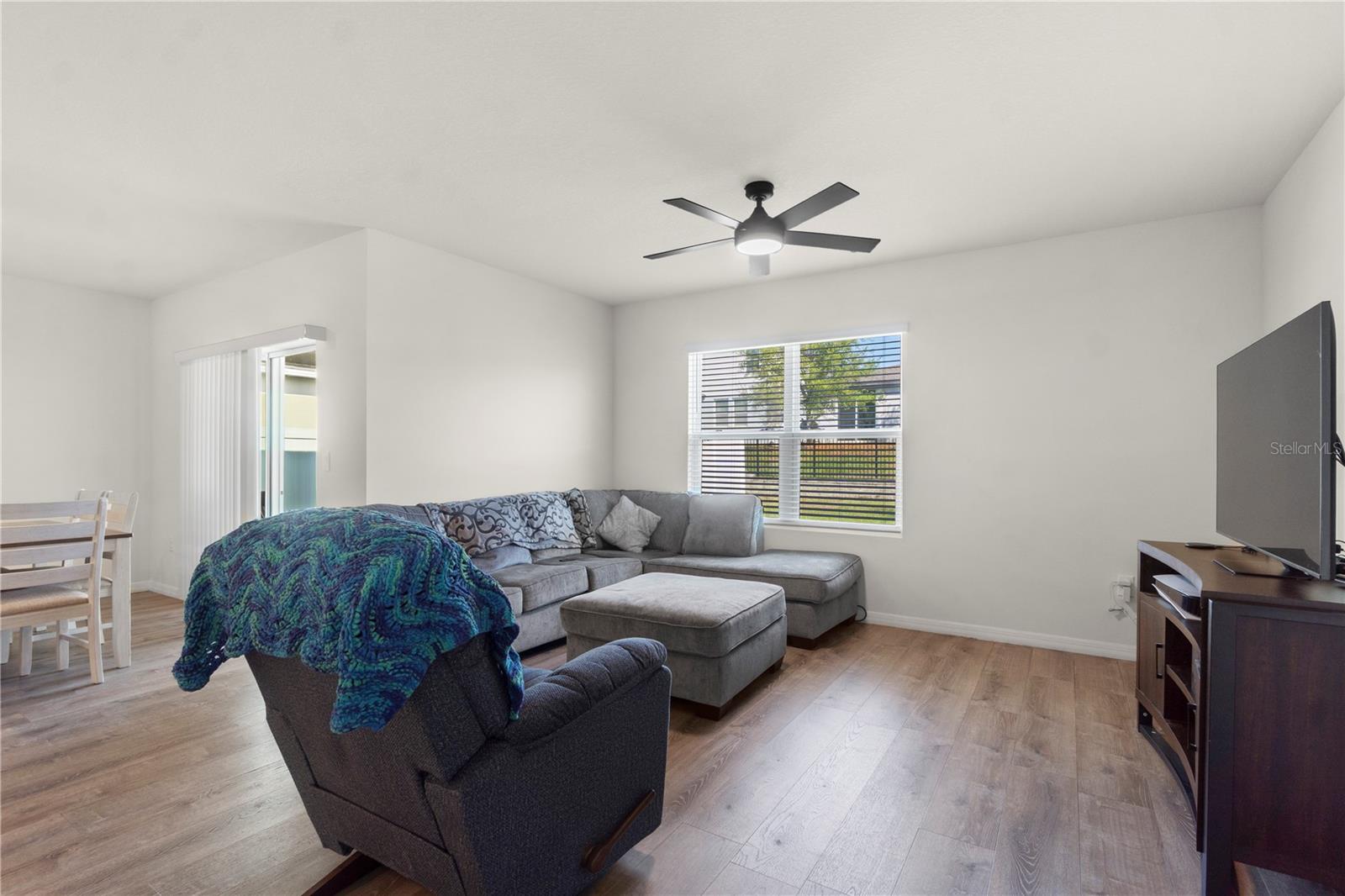 29320 Armoyan Blvd Property Photo 13