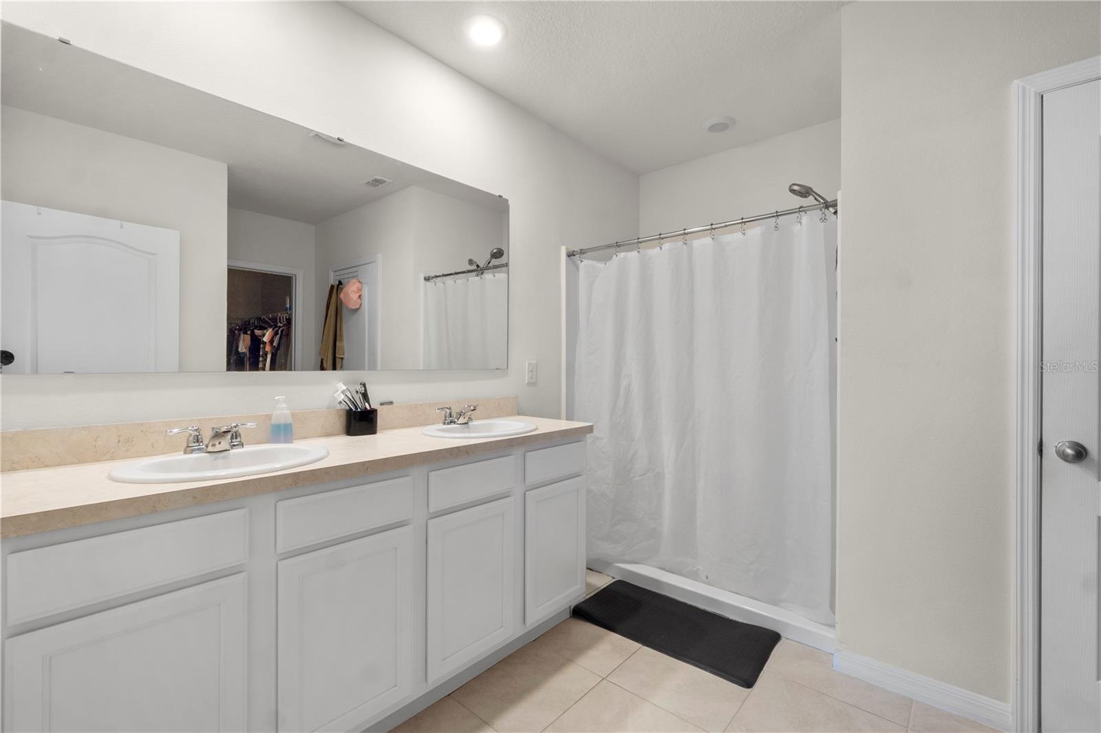 29320 Armoyan Blvd Property Photo 24