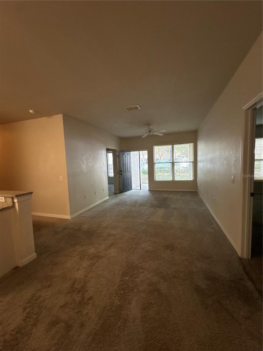 8009 Hemingway Cir #8009 Property Photo 5