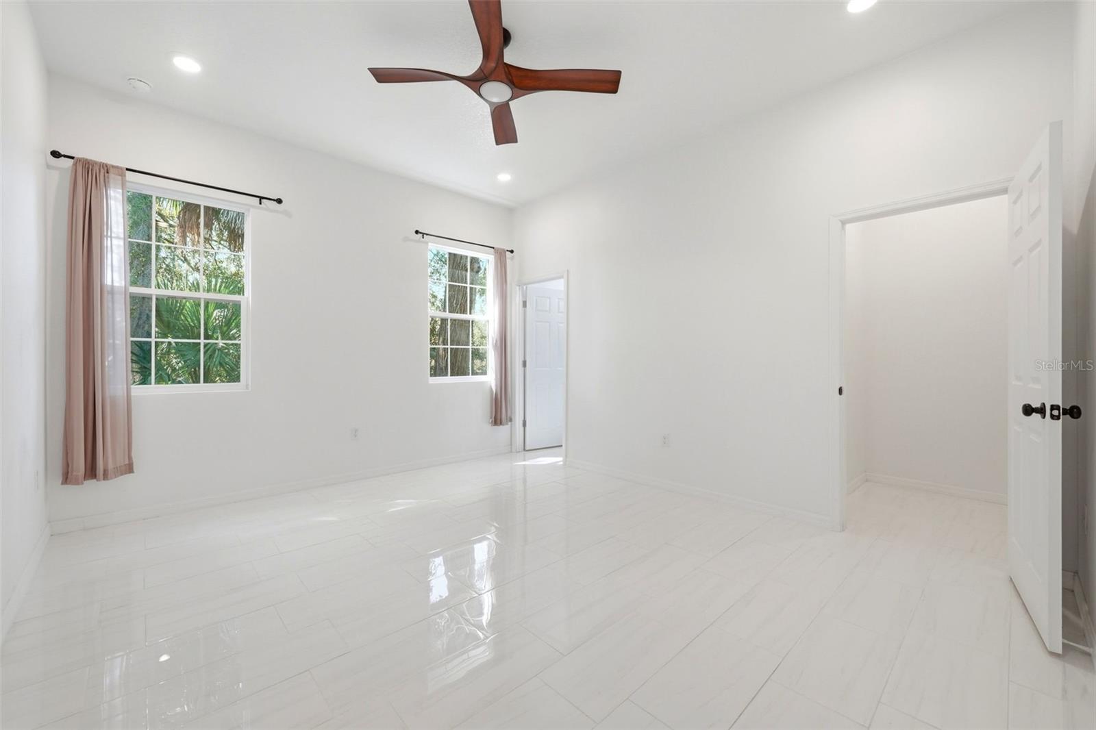 620 Titcomb St Property Photo 13