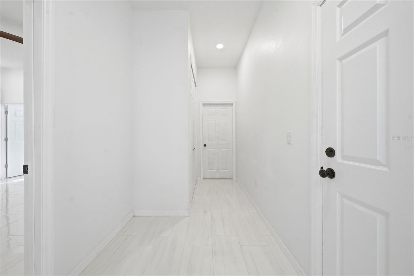 620 Titcomb St Property Photo 15