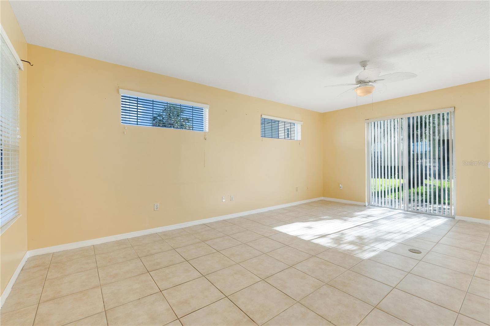 413 Split Oak Ct Property Photo 11