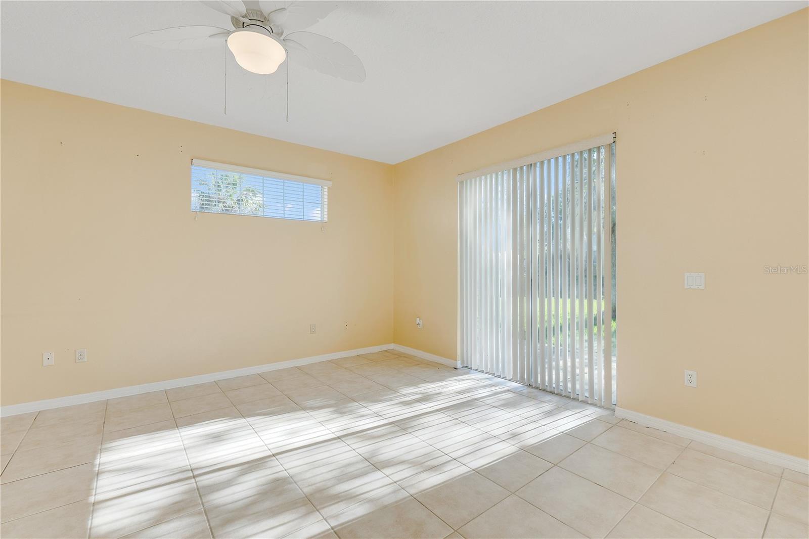 413 Split Oak Ct Property Photo 12