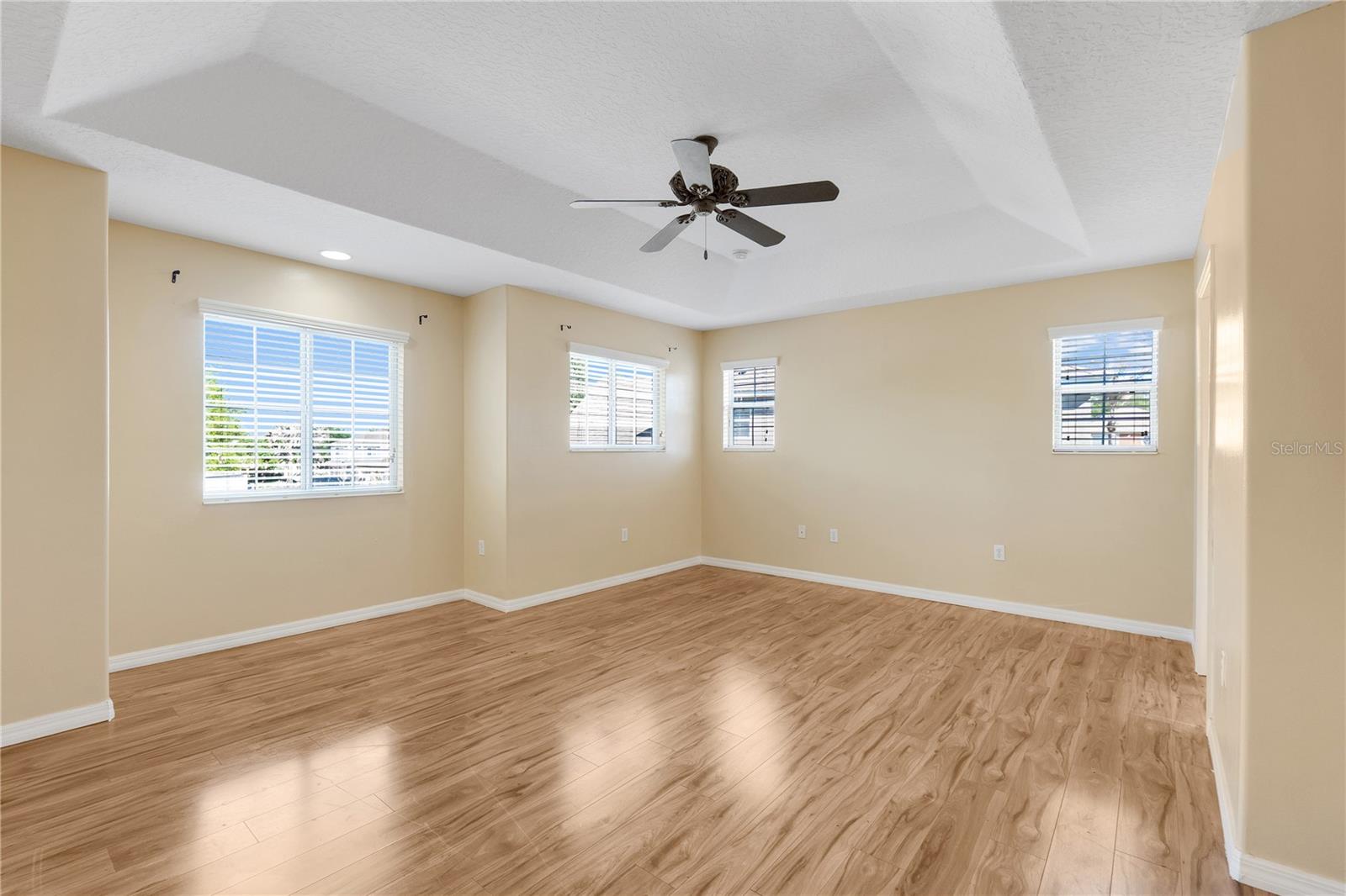 413 Split Oak Ct Property Photo 22