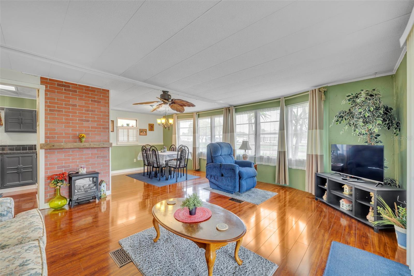 104 Diamond Head Dr Property Photo 12