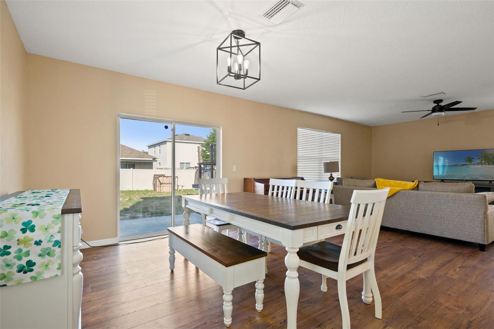 6663 Seaway Dr Property Photo 8