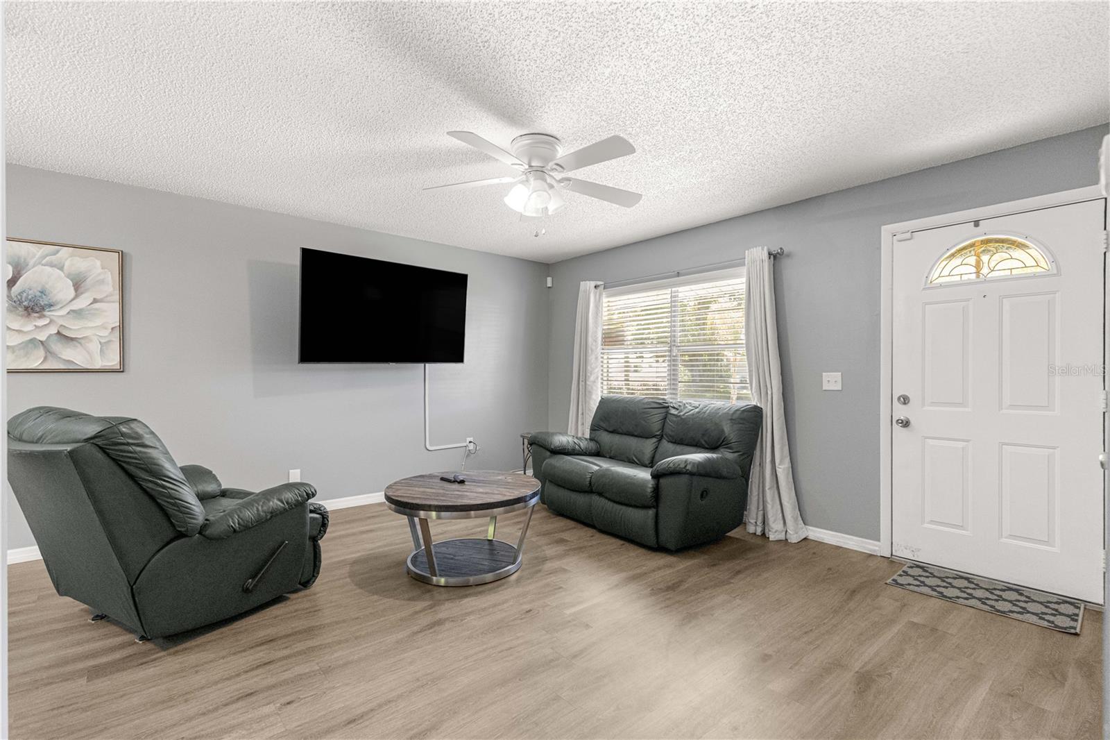 1905 Virginia Ave Property Photo 8