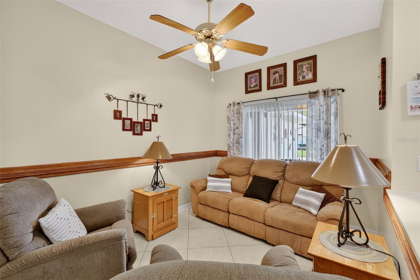 21811 King Henry Ave Property Photo 14