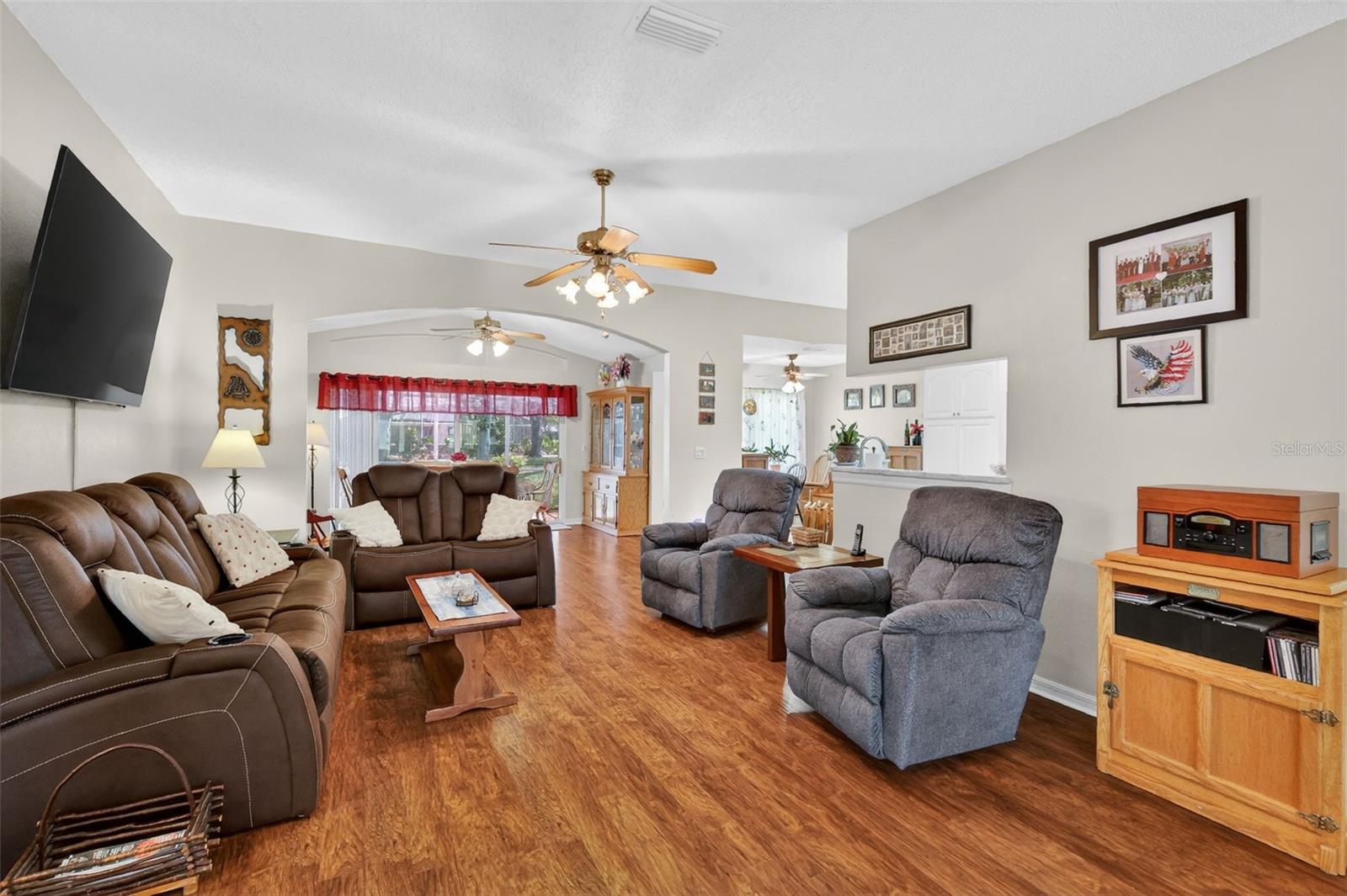 21811 King Henry Ave Property Photo 18