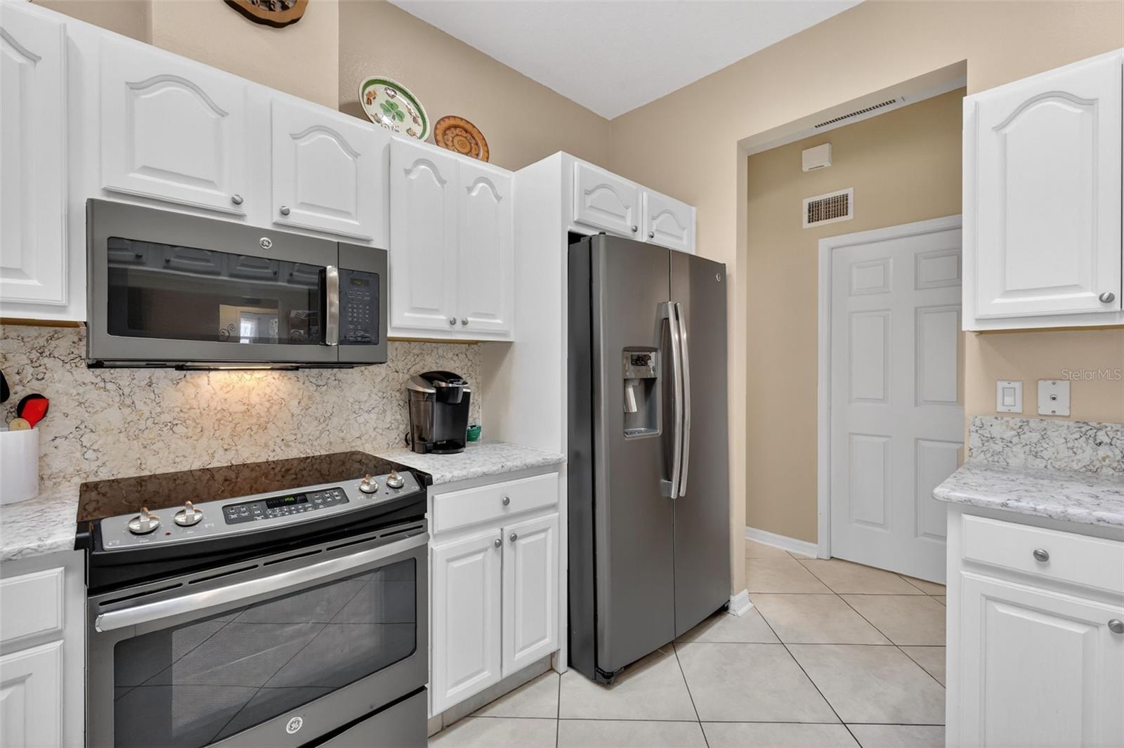 21811 King Henry Ave Property Photo 27