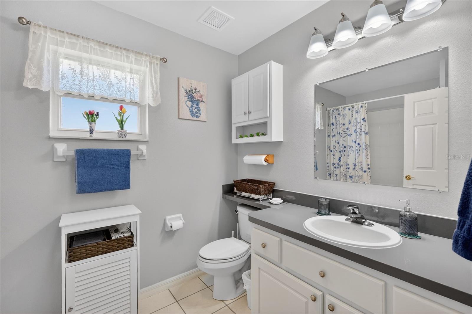 21811 King Henry Ave Property Photo 37