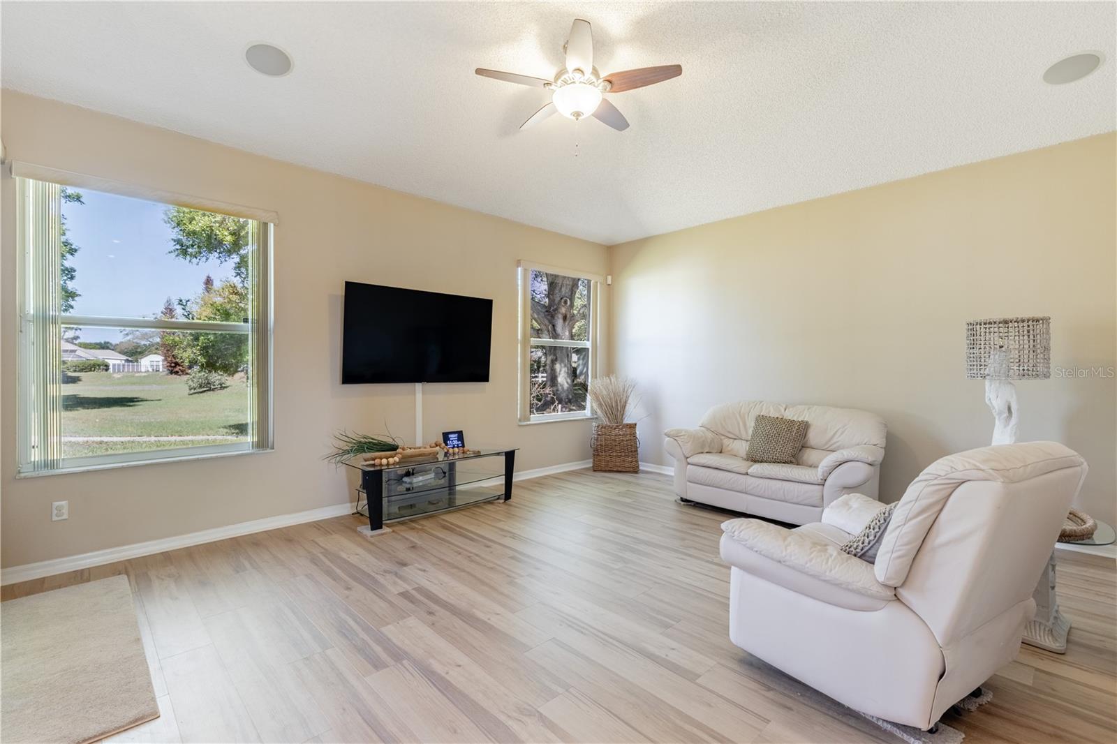 2710 Autumn Ln Property Photo 15