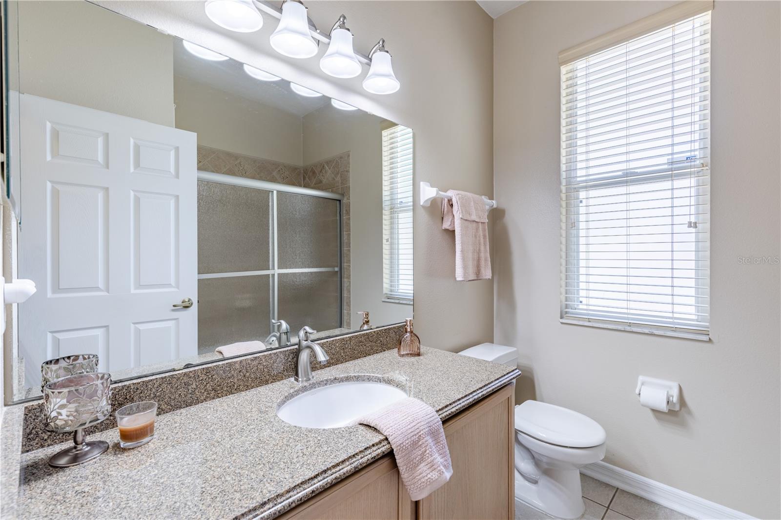 2710 Autumn Ln Property Photo 36