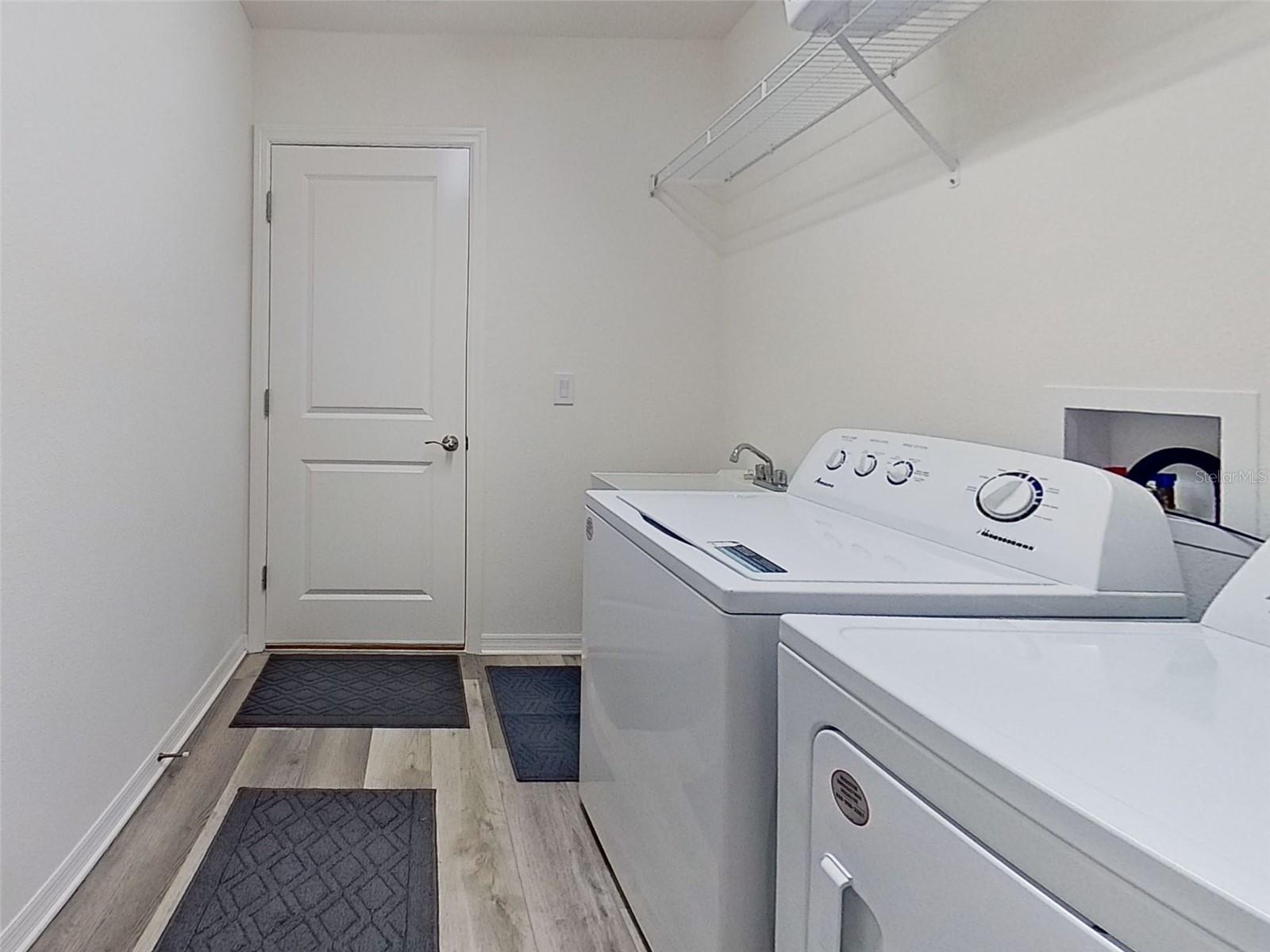 6522 Mcknight Loop Property Photo 36