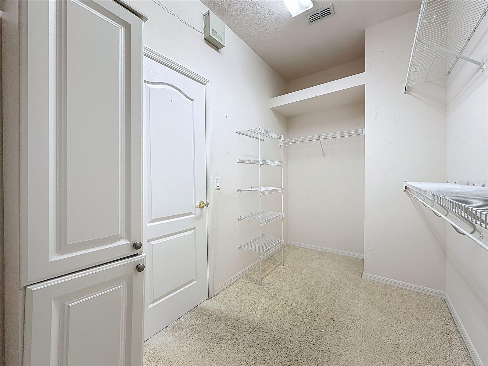 3828 Avon Ct Property Photo 28