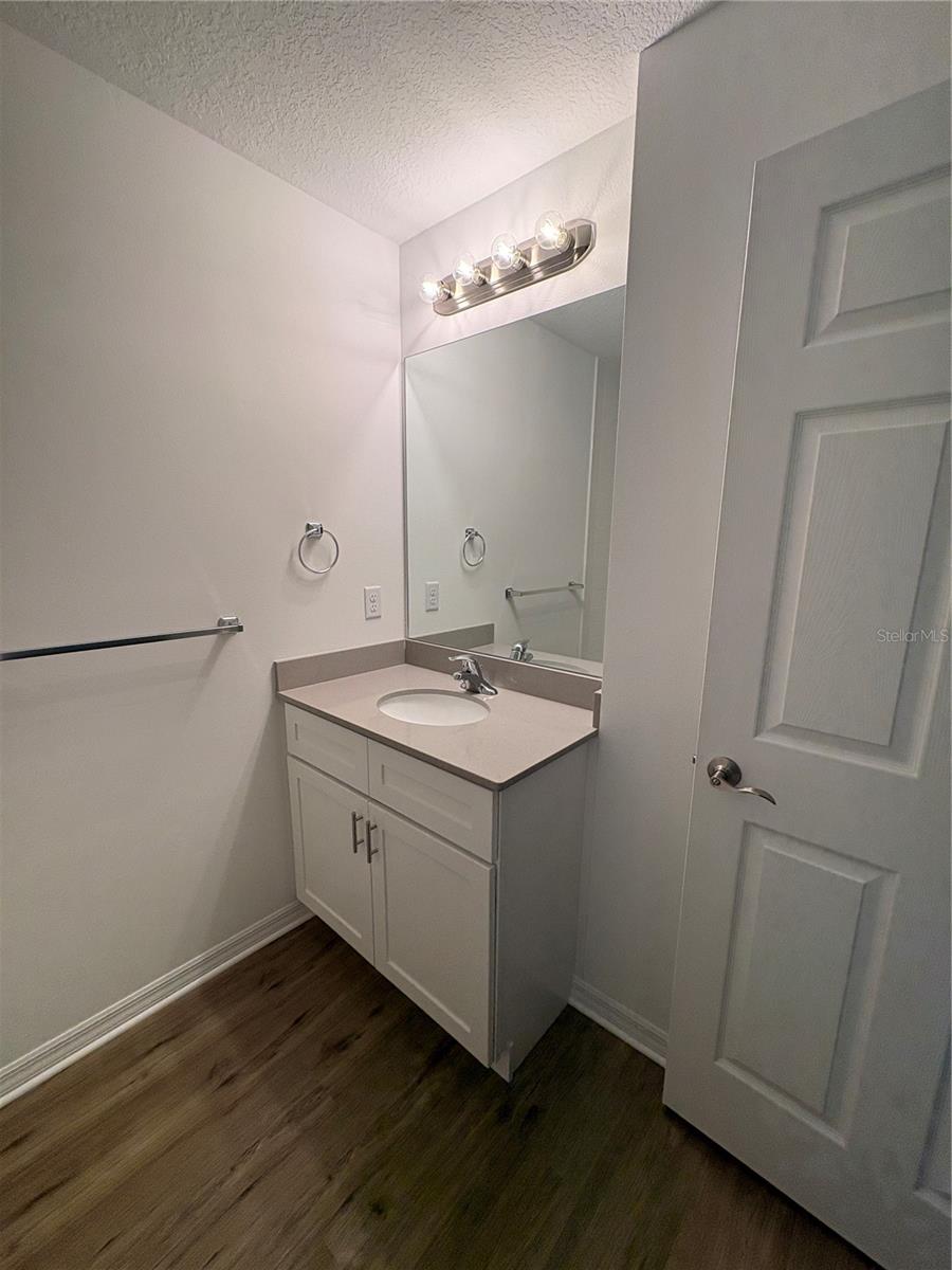 2525 6th Avenue Dr E Property Photo 8