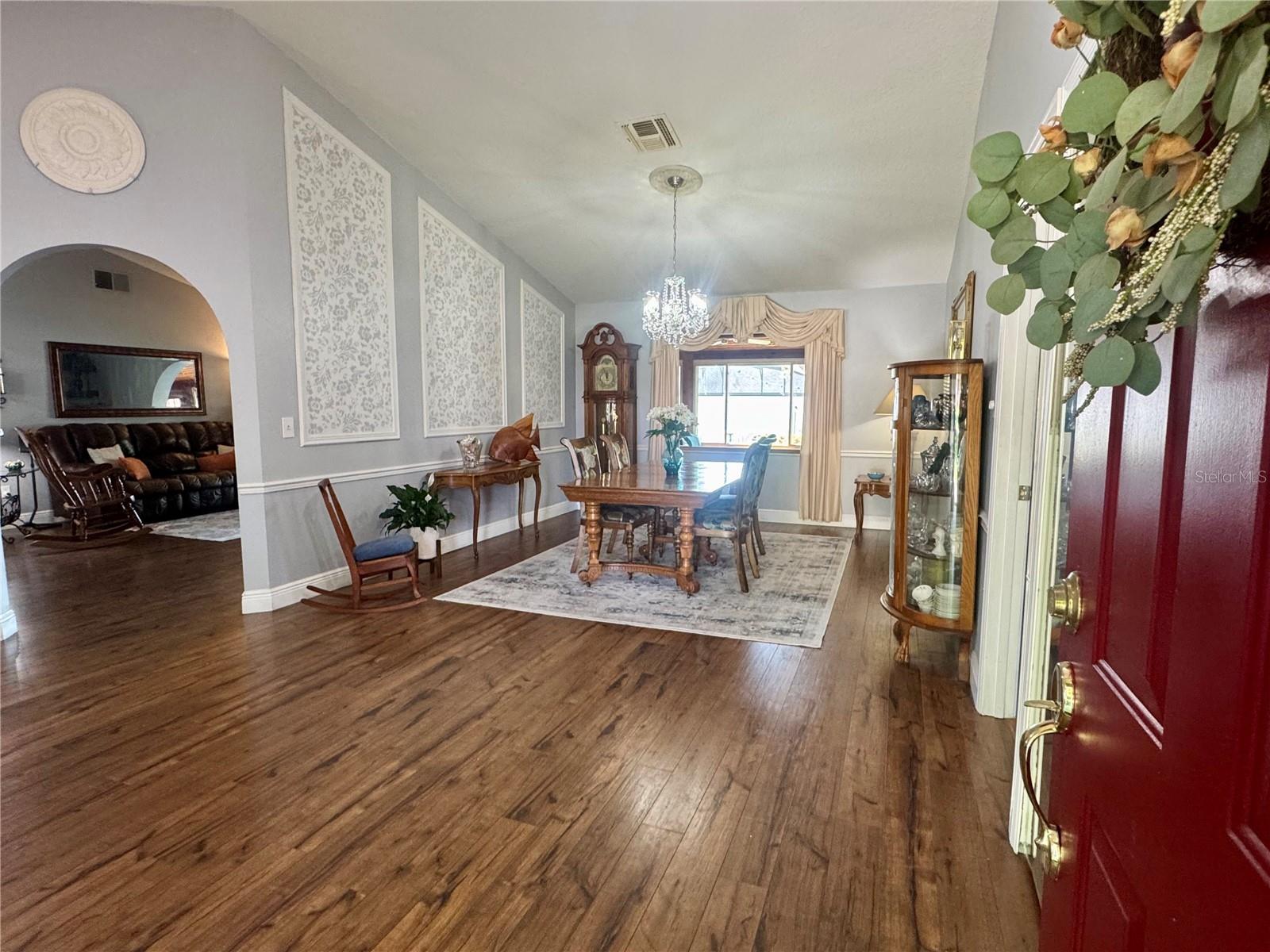 9237 Sabal Palm Cir Property Photo 3