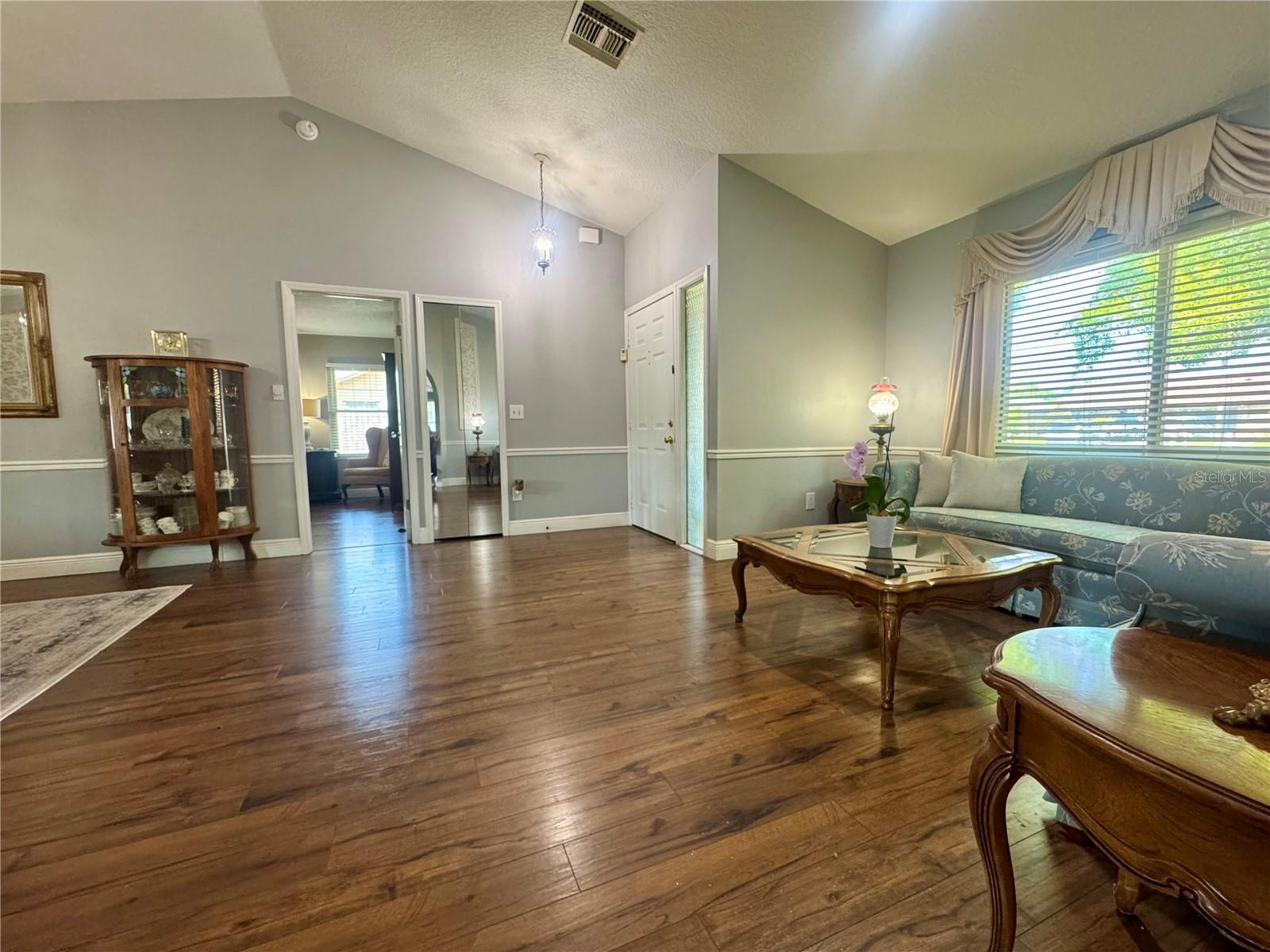 9237 Sabal Palm Cir Property Photo 10