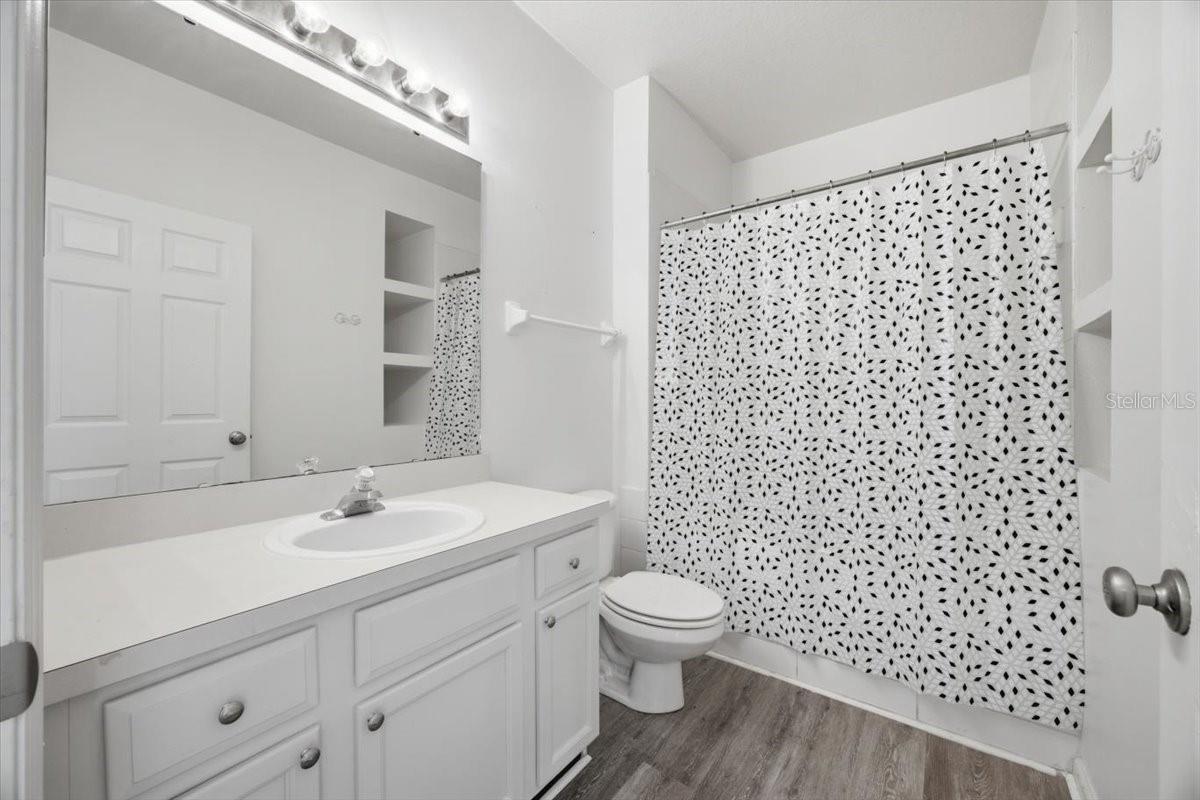 15702 Bay Vista Dr Property Photo 12