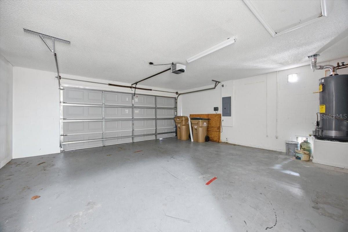 15702 Bay Vista Dr Property Photo 17