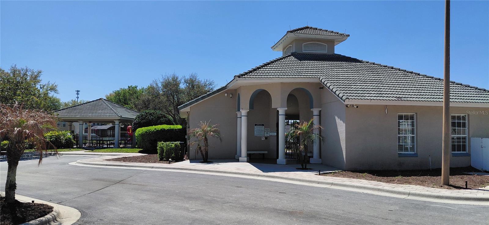 15702 Bay Vista Dr Property Photo 29